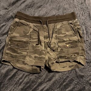 Casual Camouflage Cargo Shorts for Women